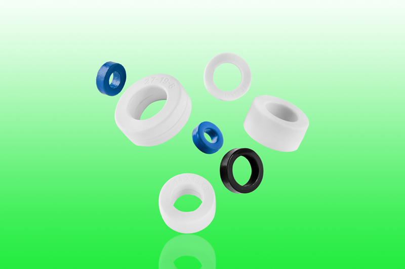 共模磁芯【 常規(guī)共模 + 低磁導(dǎo)率（抗飽和）共模 + 高頻共?！? />
                </div>
                <div   id=